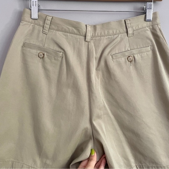 Vintage Khaki Beige High-rise Cotton Twill 4.5" Safari Shorts - Medium - Picture 6 of 9